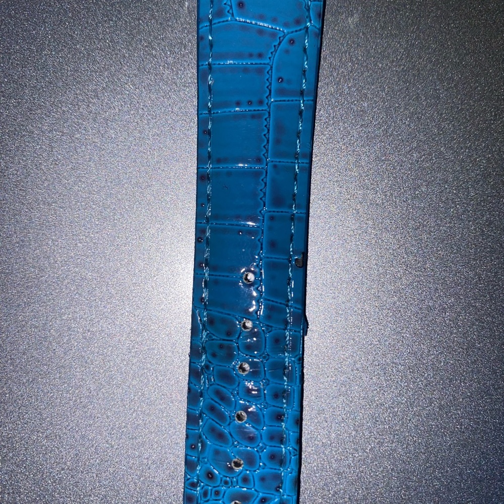 Watch - Picture 2 of 9